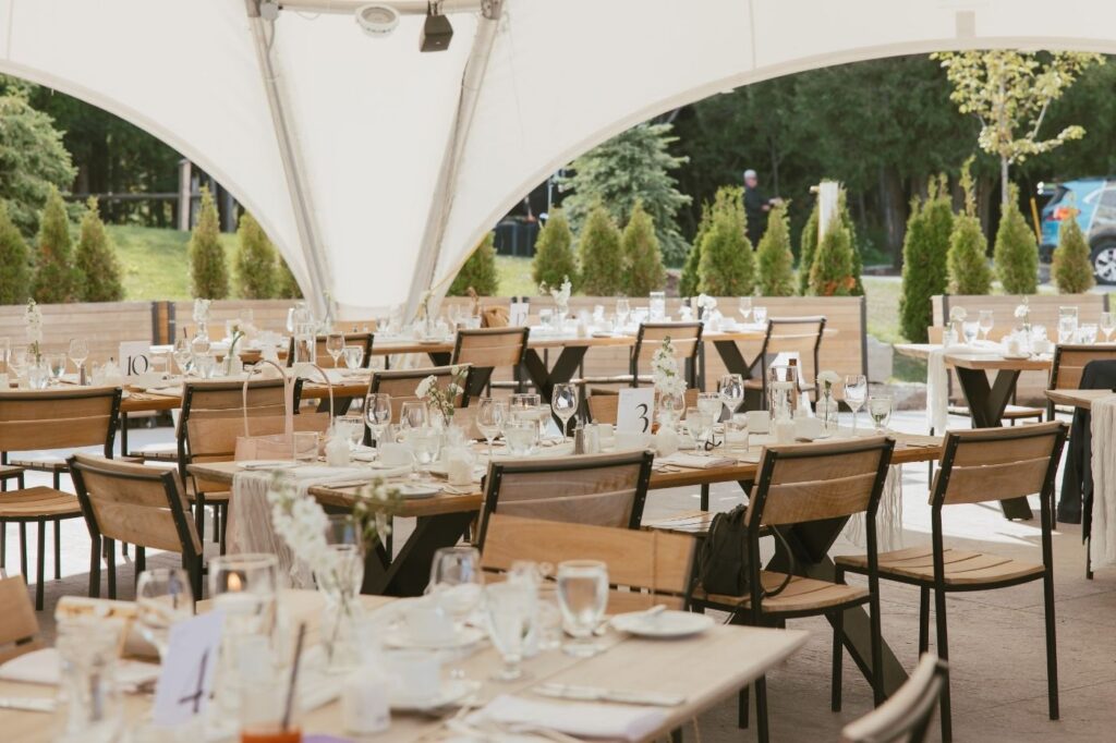Wedding cocktail hour at Blue Mountain wedding venue