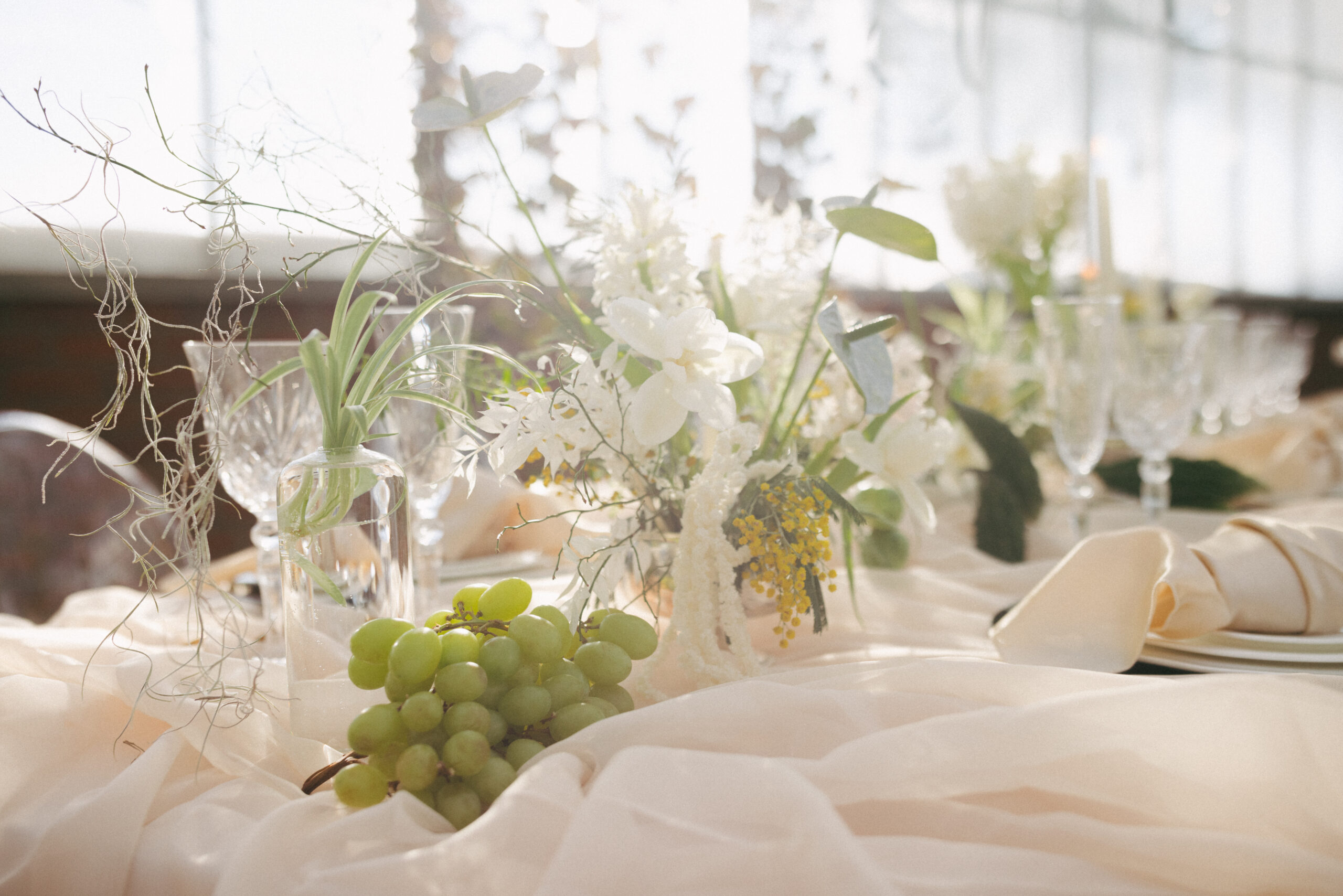 Secrets of the Glasshouse, Jaclyn Roth Photography, Creative Shoot, Design Team, Jess Hobson Event Artistry, Amanda Jerome Events, Fieldstone Retreat, Styled Shoot